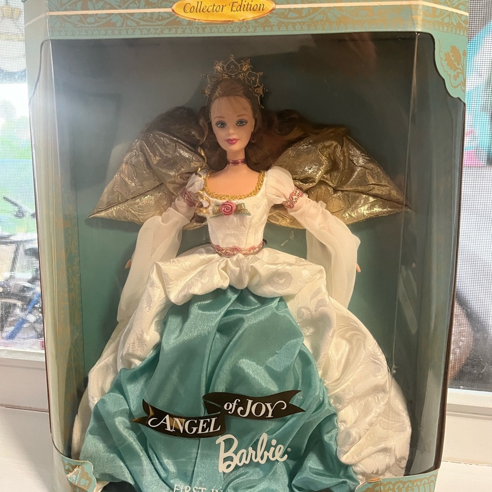 1998 Mattel, Barbie doll collector edition angel of joy first in a series 19633